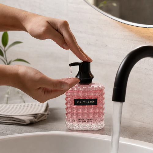 Donna Born in Roma V. | 100ml | for Women